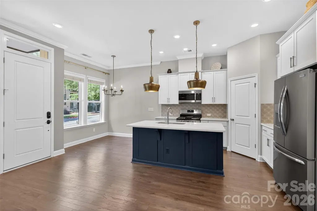 6318 Southgrove Street Charlotte NC 28277