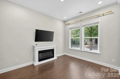 6318 Southgrove Street Charlotte NC 28277