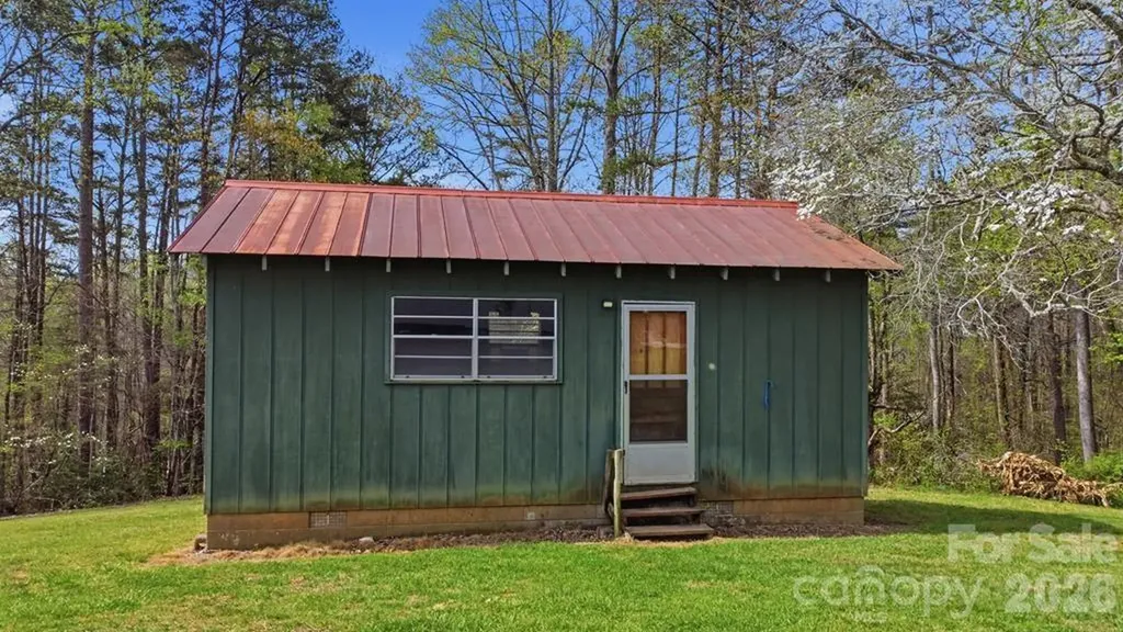 337 Town Mountain Road Hayesville NC 28904