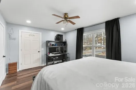 337 Town Mountain Road Hayesville NC 28904