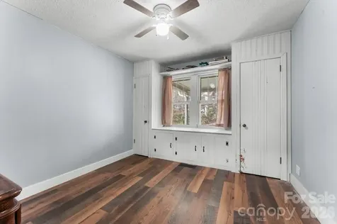 337 Town Mountain Road Hayesville NC 28904