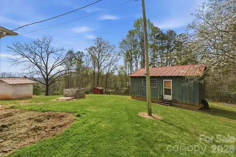 337 Town Mountain Road Hayesville NC 28904