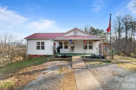 337 Town Mountain Road Hayesville NC 28904