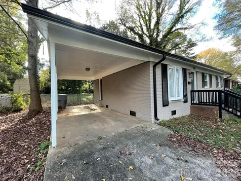 2815 Ravencroft Drive Charlotte NC 28208