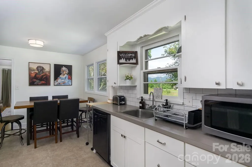 29 Friendly Drive Old Fort NC 28762