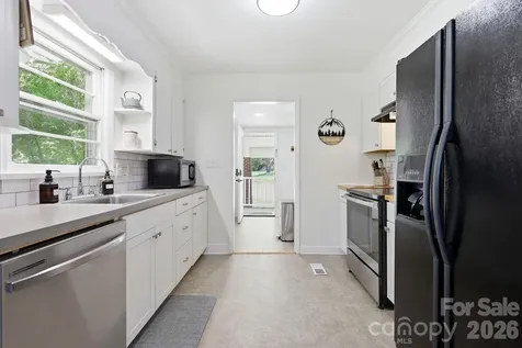 29 Friendly Drive Old Fort NC 28762