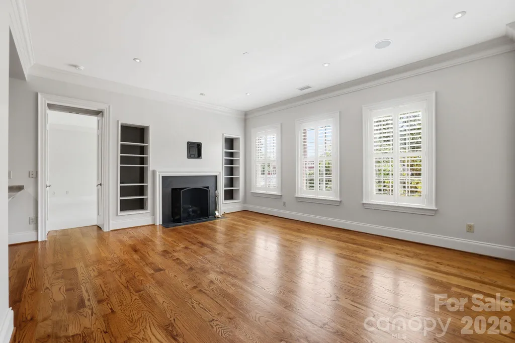 168 Cherokee Road Charlotte NC 28207