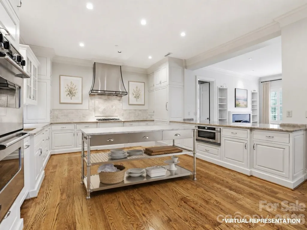 168 Cherokee Road Charlotte NC 28207