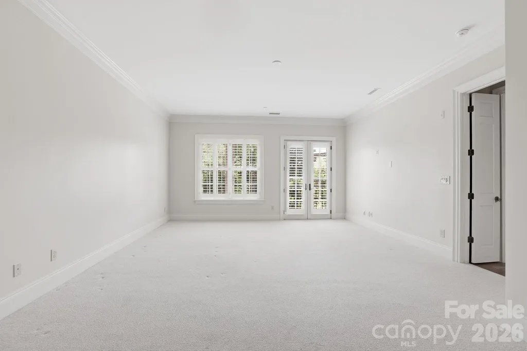 168 Cherokee Road Charlotte NC 28207