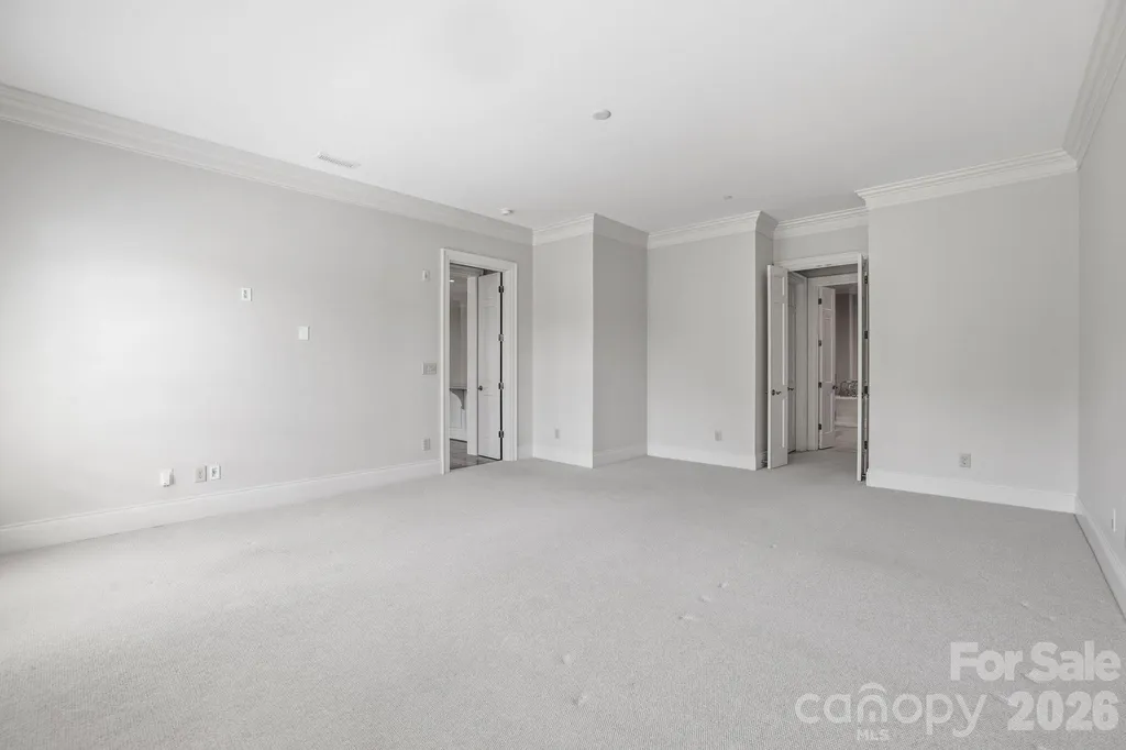 168 Cherokee Road Charlotte NC 28207