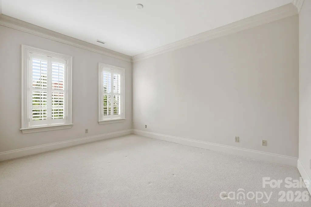 168 Cherokee Road Charlotte NC 28207