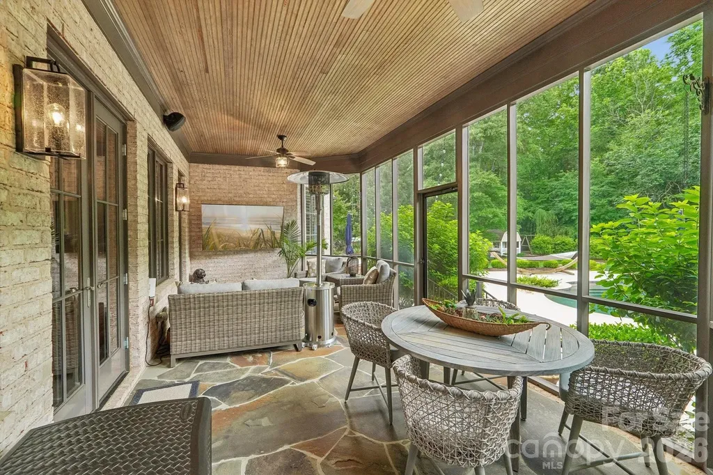 8905 Whirlaway Lane Waxhaw NC 28173