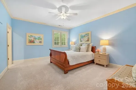 8905 Whirlaway Lane Waxhaw NC 28173