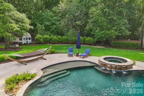 8905 Whirlaway Lane Waxhaw NC 28173