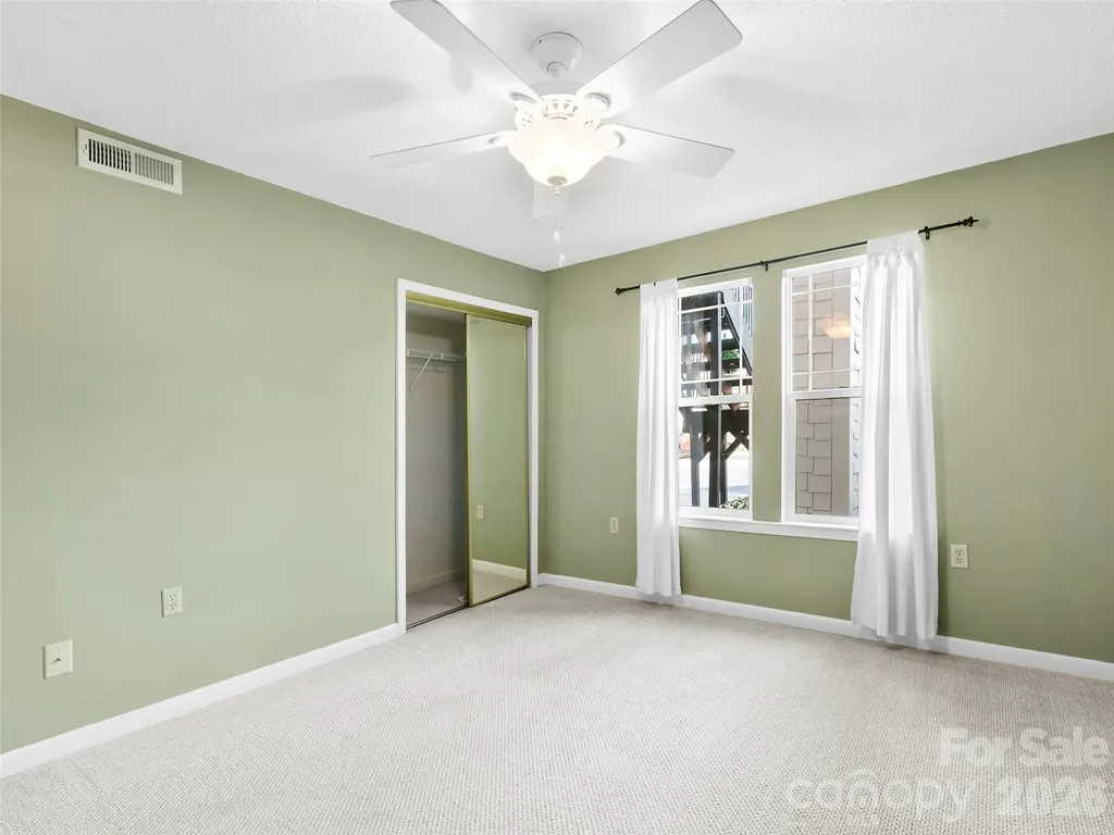2303 Deermouse Way Hendersonville NC 28792