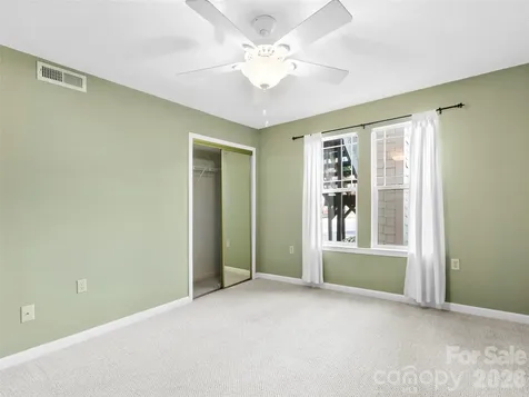 2303 Deermouse Way Hendersonville NC 28792