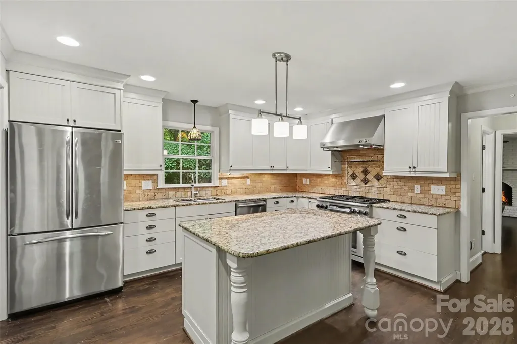 5812 Camelot Drive Charlotte NC 28270