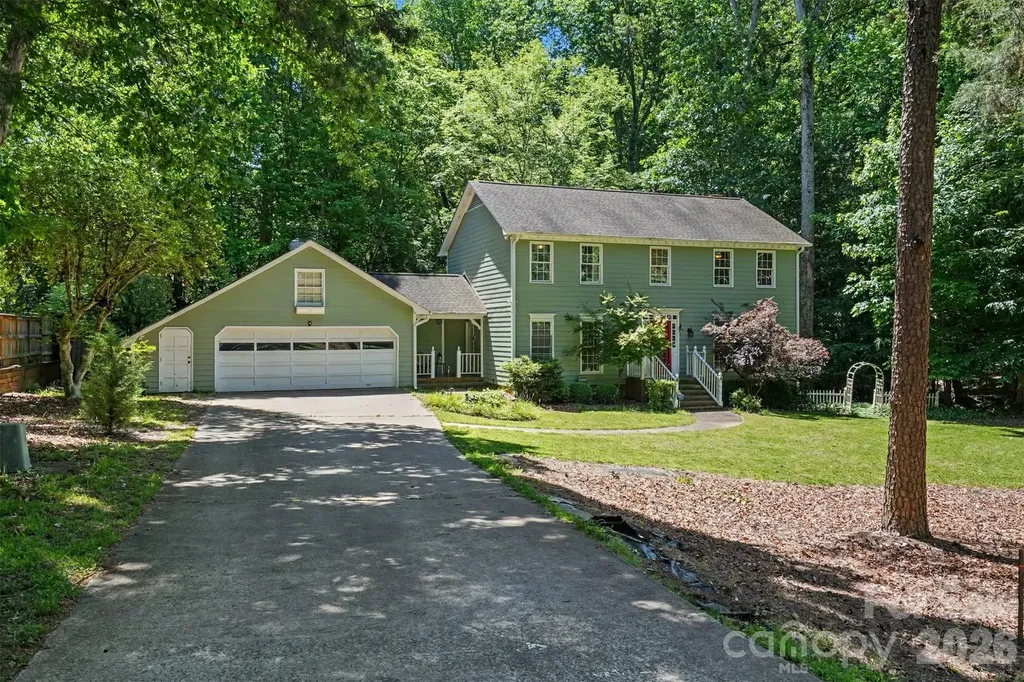 5812 Camelot Drive Charlotte NC 28270
