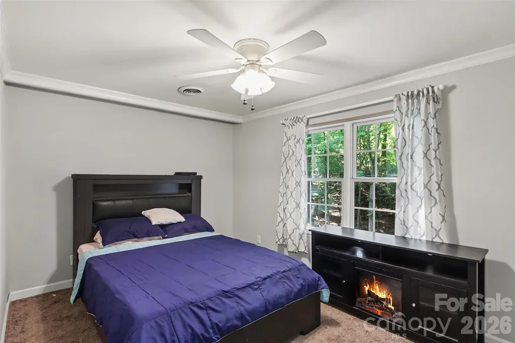 5812 Camelot Drive Charlotte NC 28270