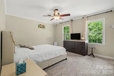 5812 Camelot Drive Charlotte NC 28270