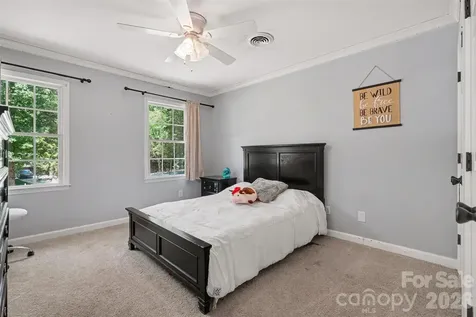 5812 Camelot Drive Charlotte NC 28270