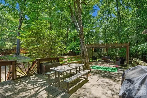 5812 Camelot Drive Charlotte NC 28270