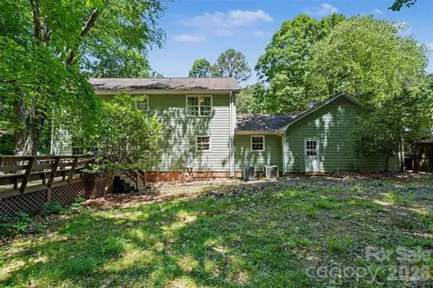 5812 Camelot Drive Charlotte NC 28270