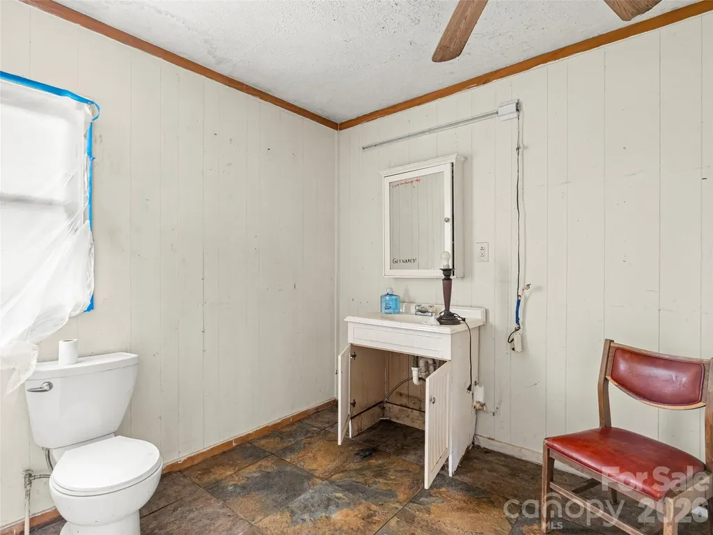 1669 Fisher Creek Road Sylva NC 28779