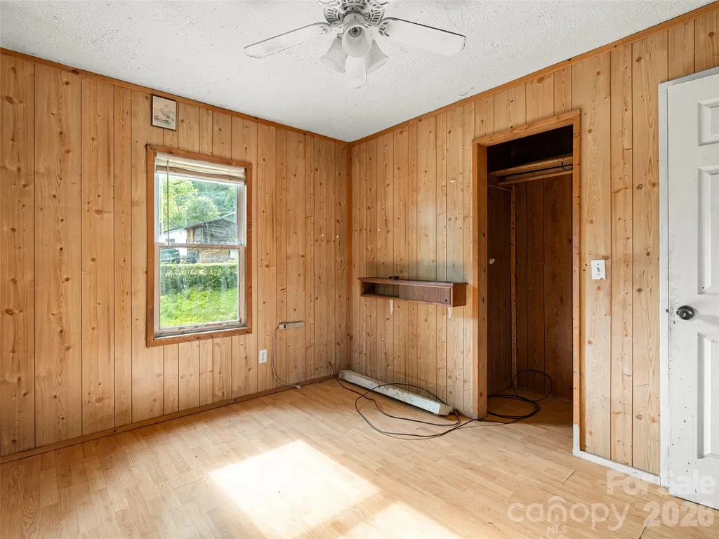 1669 Fisher Creek Road Sylva NC 28779