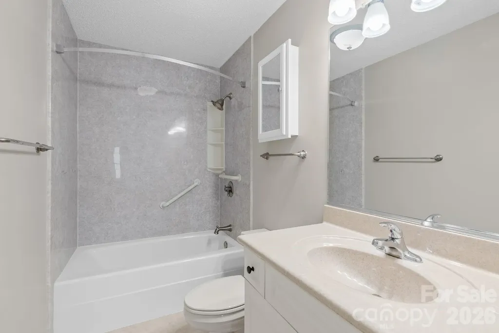 2 Gatehouse Court Asheville NC 28803