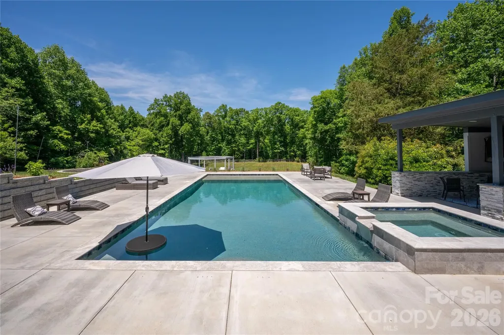 8512 Prince Valiant Drive Waxhaw NC 28173