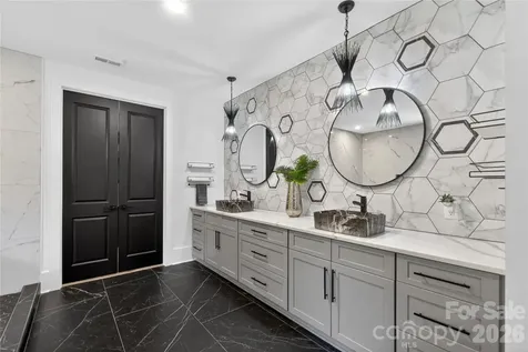 8512 Prince Valiant Drive Waxhaw NC 28173