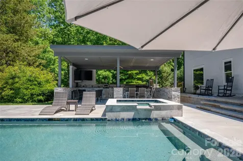 8512 Prince Valiant Drive Waxhaw NC 28173