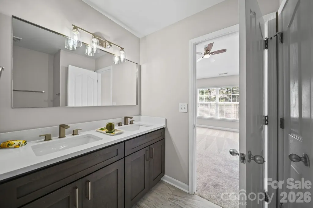 12719 Persimmon Tree Drive Charlotte NC 28273