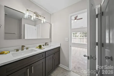 12719 Persimmon Tree Drive Charlotte NC 28273