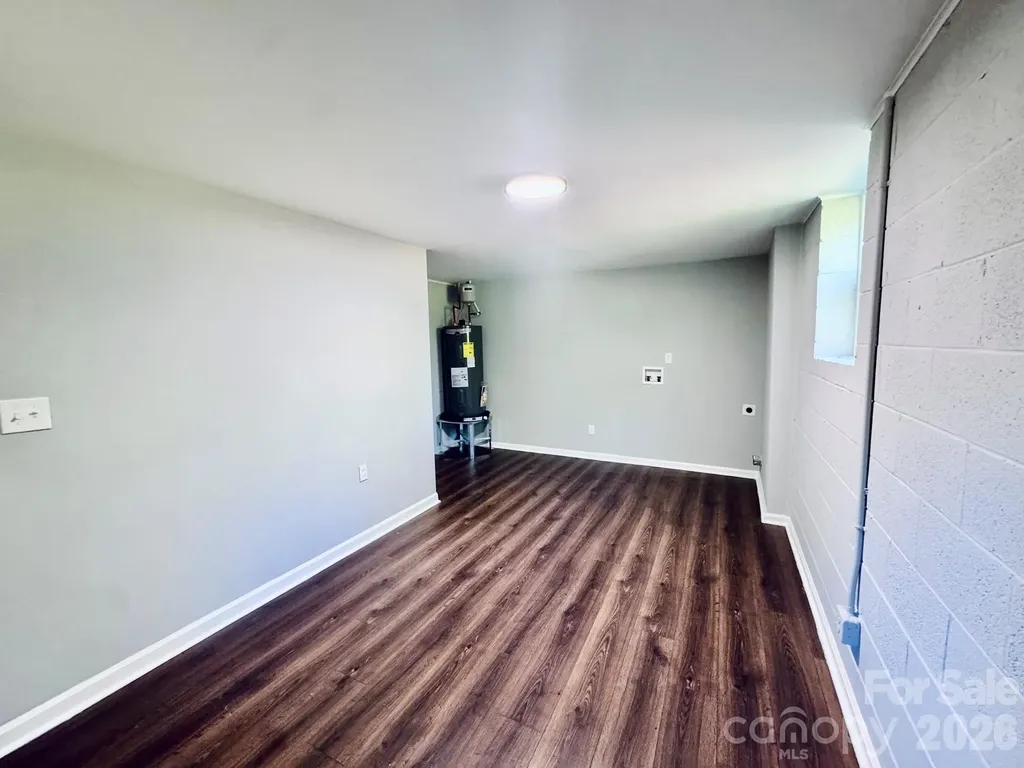 533 Frank Drive Charlotte NC 28215