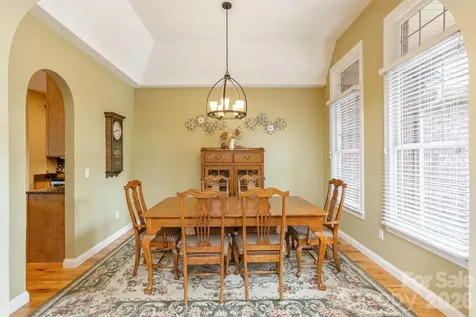 28 Tudor Crescent Court Hendersonville NC 28739