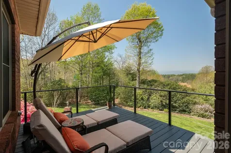 28 Tudor Crescent Court Hendersonville NC 28739