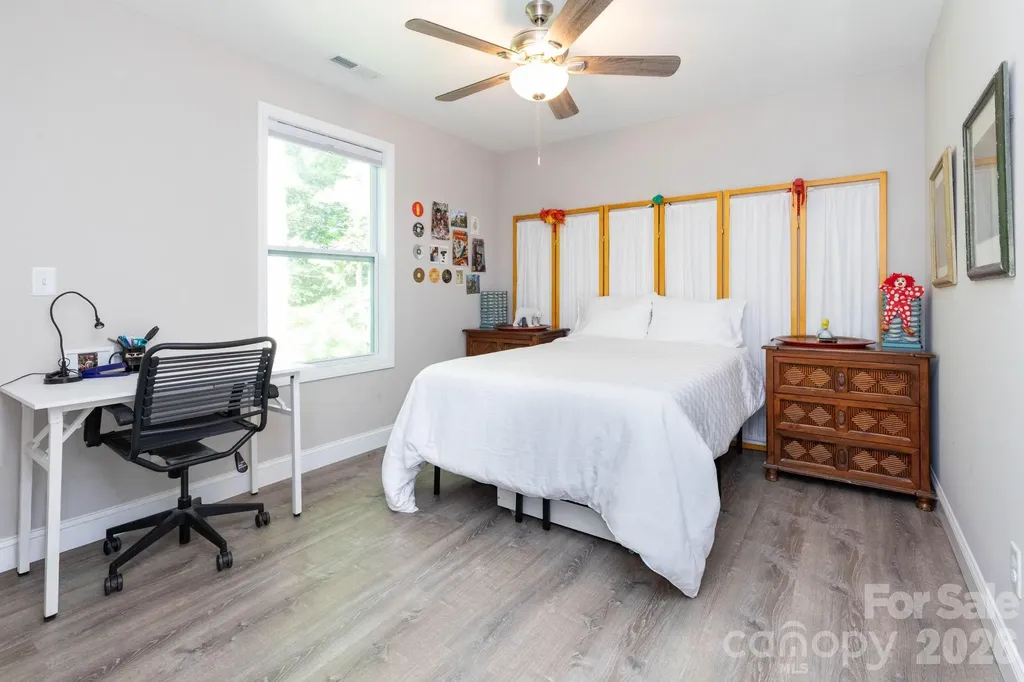 30 Edmond Woods Place Fairview NC 28730