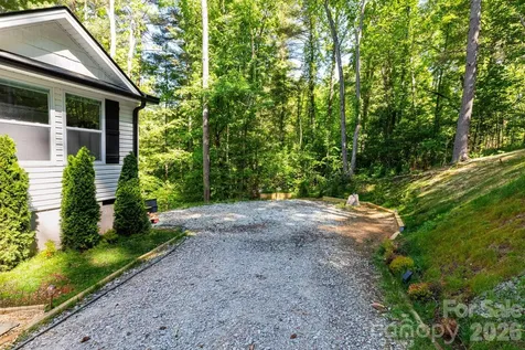 30 Edmond Woods Place Fairview NC 28730