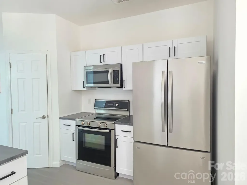10317 Stoneykirk Lane Charlotte NC 28269