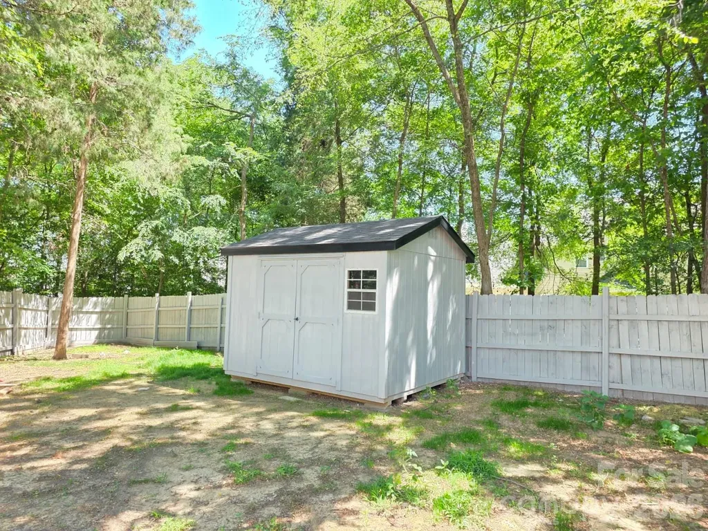 10317 Stoneykirk Lane Charlotte NC 28269