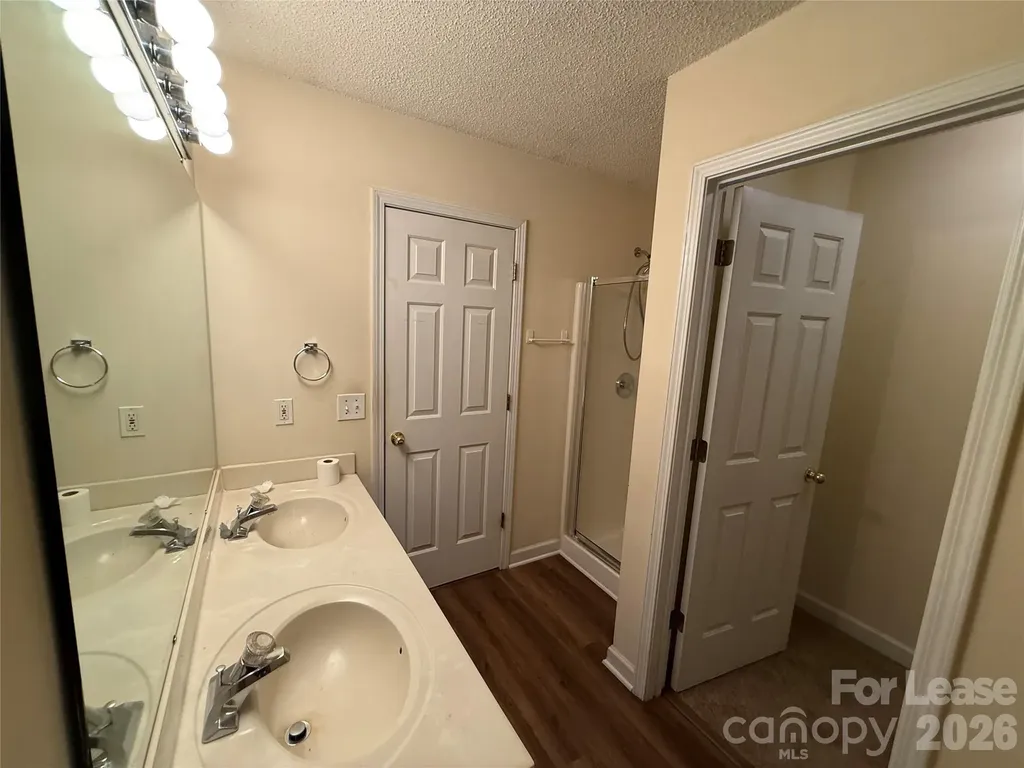 3327 Buckvalley Drive Charlotte NC 28214