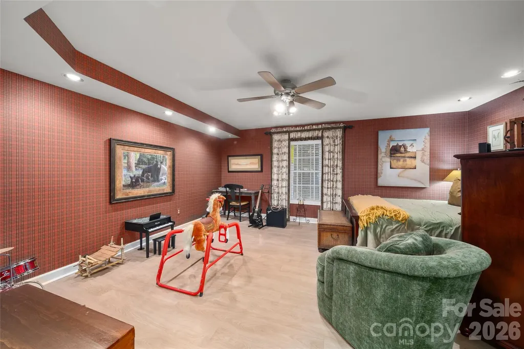 100 Welwyn Lane Asheville NC 28805