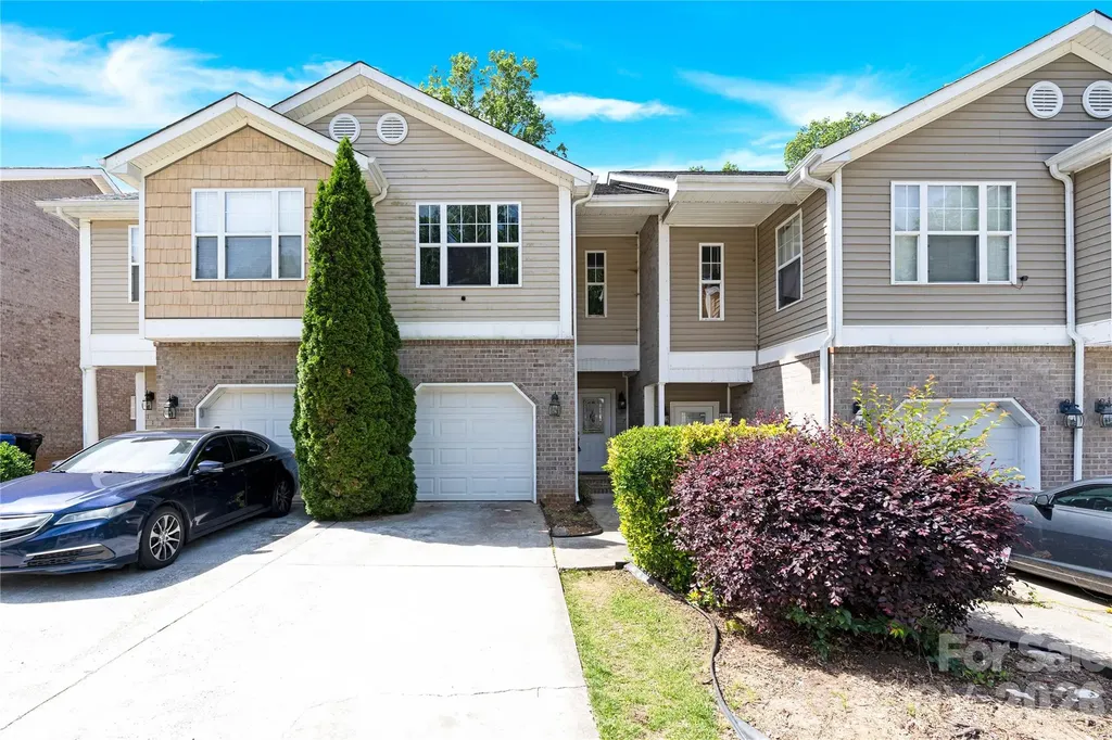 117 Sherman Oaks Lane Mooresville NC 28115