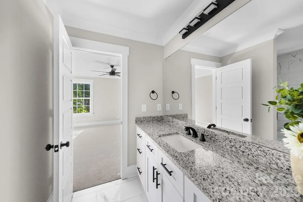 2406 Newland Road Charlotte NC 28216