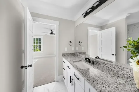 2406 Newland Road Charlotte NC 28216