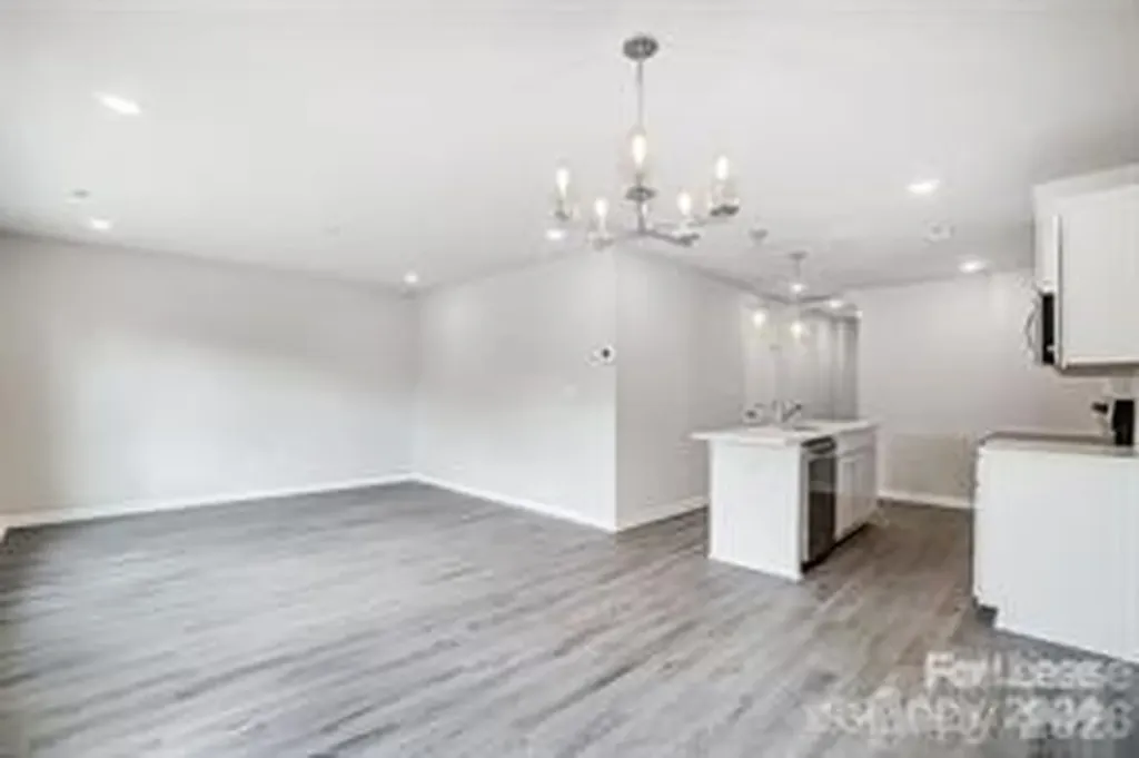 807 Jost Street Statesville NC 28677