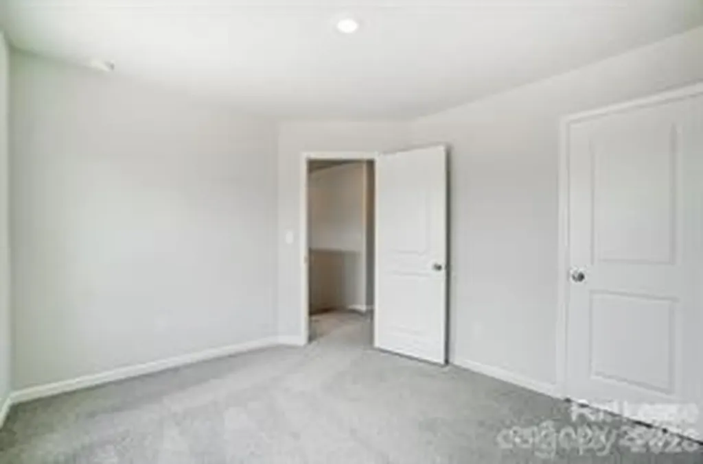 807 Jost Street Statesville NC 28677