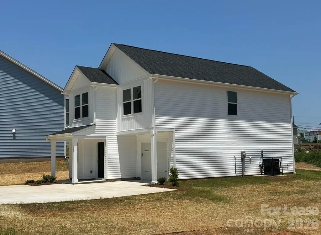 807 Jost Street Statesville NC 28677